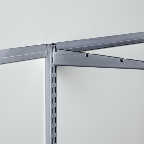 Cache lisse Elfa Graphite est un accessoire astucieux pour améliorer votre aménagement  Elfa Graphite
