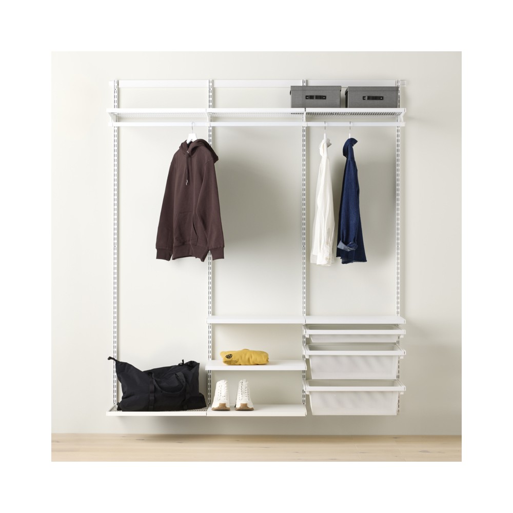 Solution de garde-robe Elfa simple avec paniers en maille, Décor+ L: 180 Solution de garde-robe Elfa simple avec paniers en maille, Décor+ L: 180