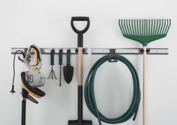 Créer un espace de rangement dans votre garage dédié au jardinage 