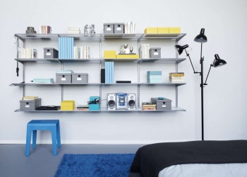 Installer une bibliothèque dans le bureau avec un petit budget 